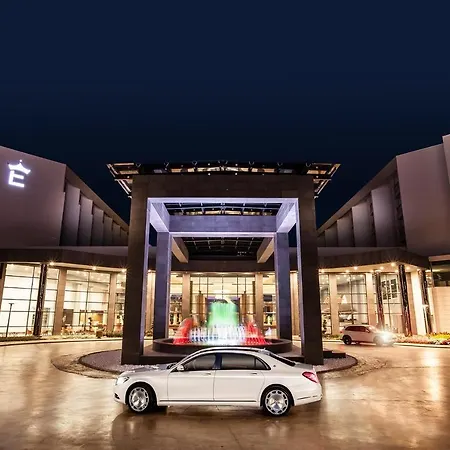 Elexus & Luxury & & Casino ホテル 5*